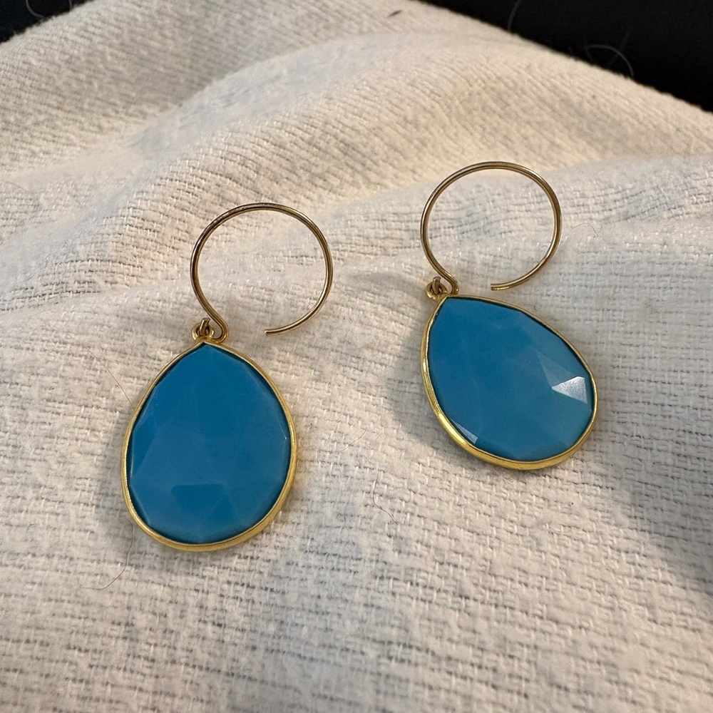 Elegant Gold and Blue Teardrop Earrings